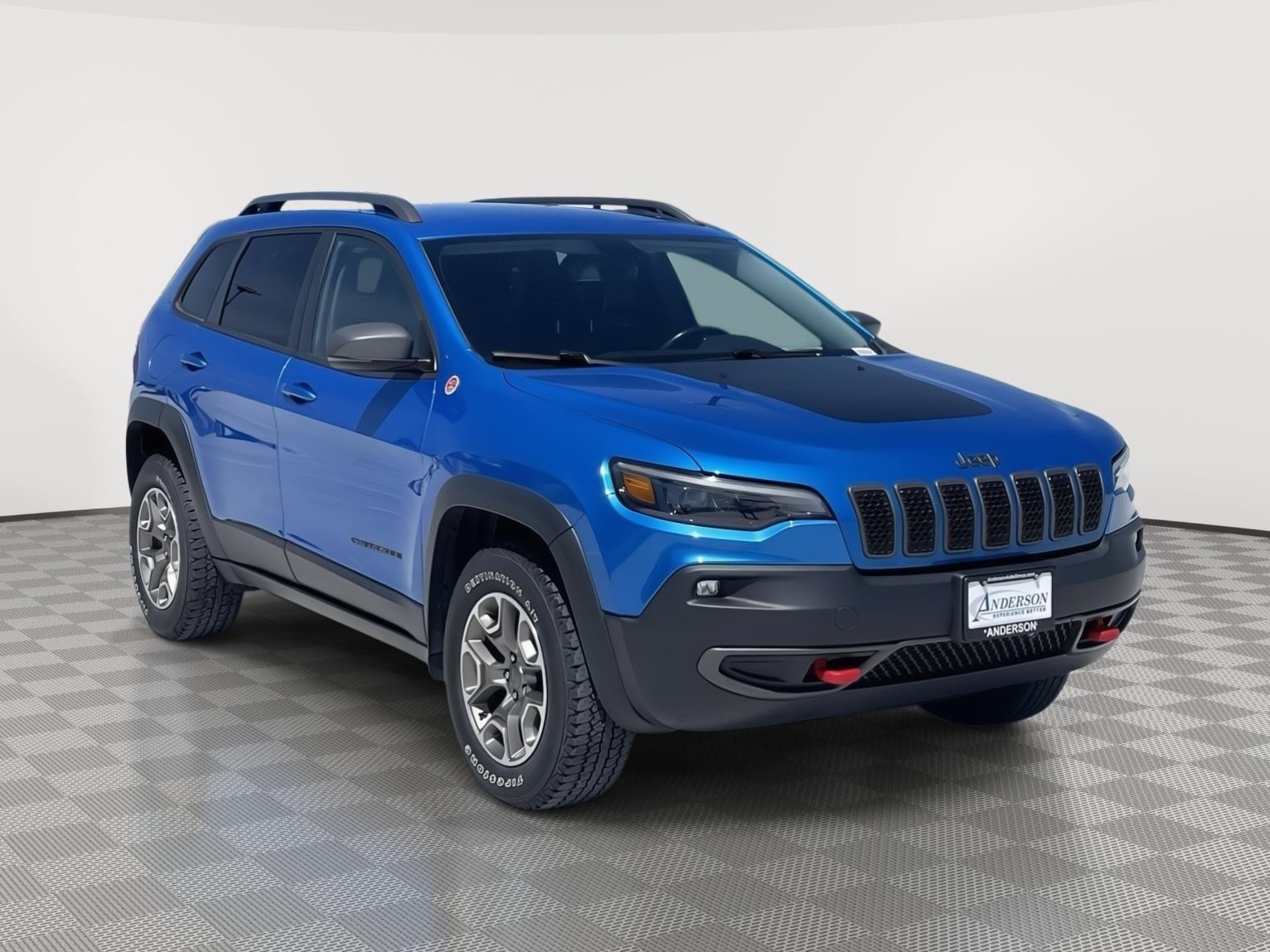 Vehicle photo 8