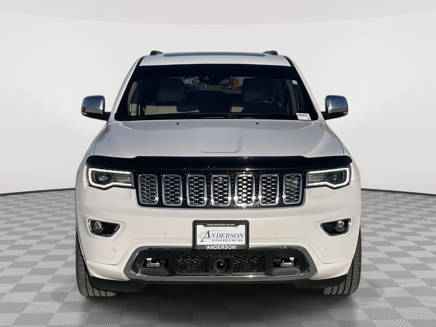 Vehicle photo 9