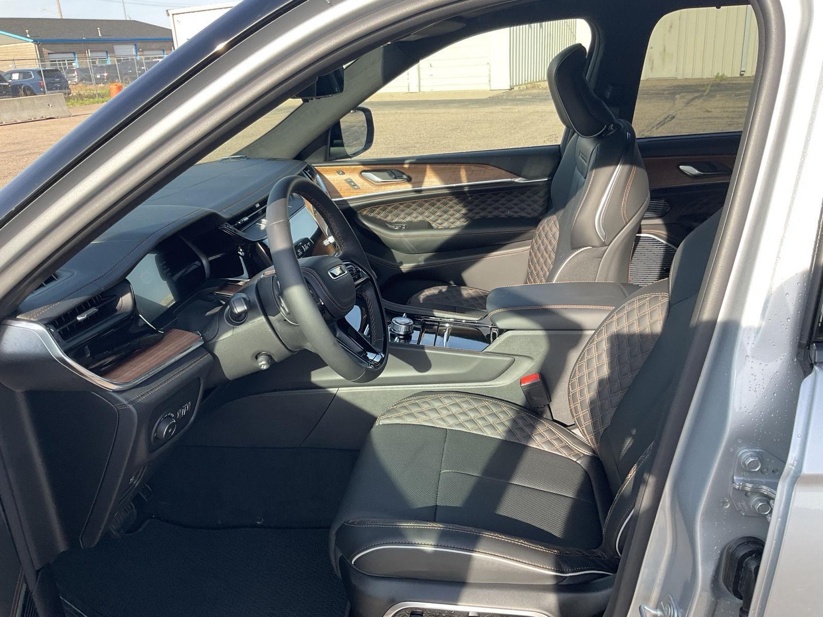 New 2026 Jeep Grand Cherokee L for sale in Grand Island NE