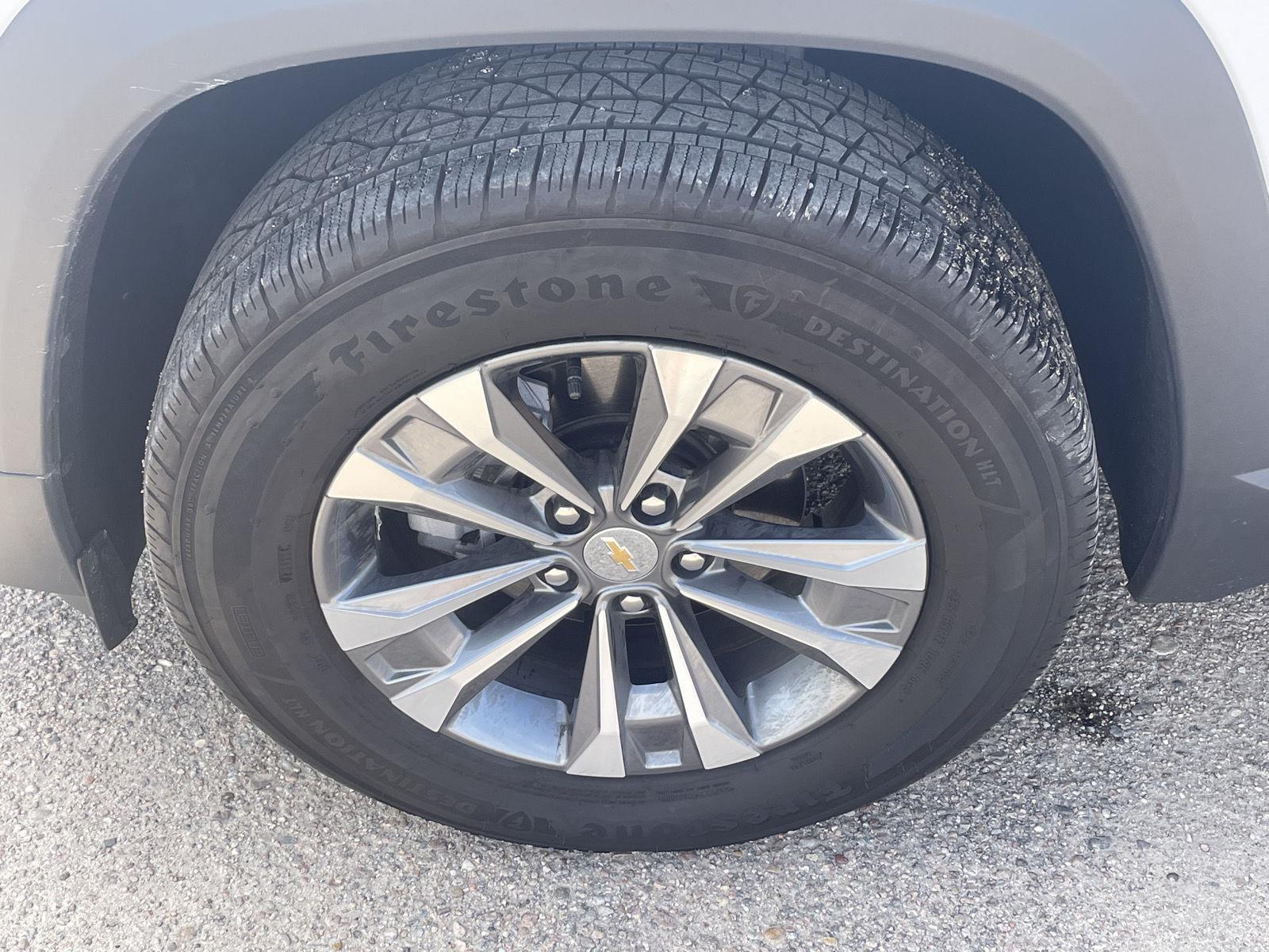 Vehicle photo 10