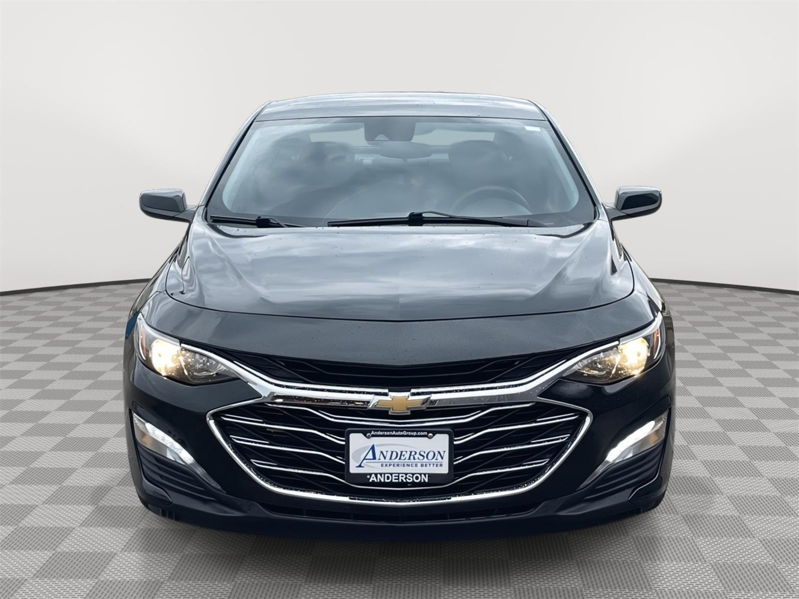 Vehicle photo 6