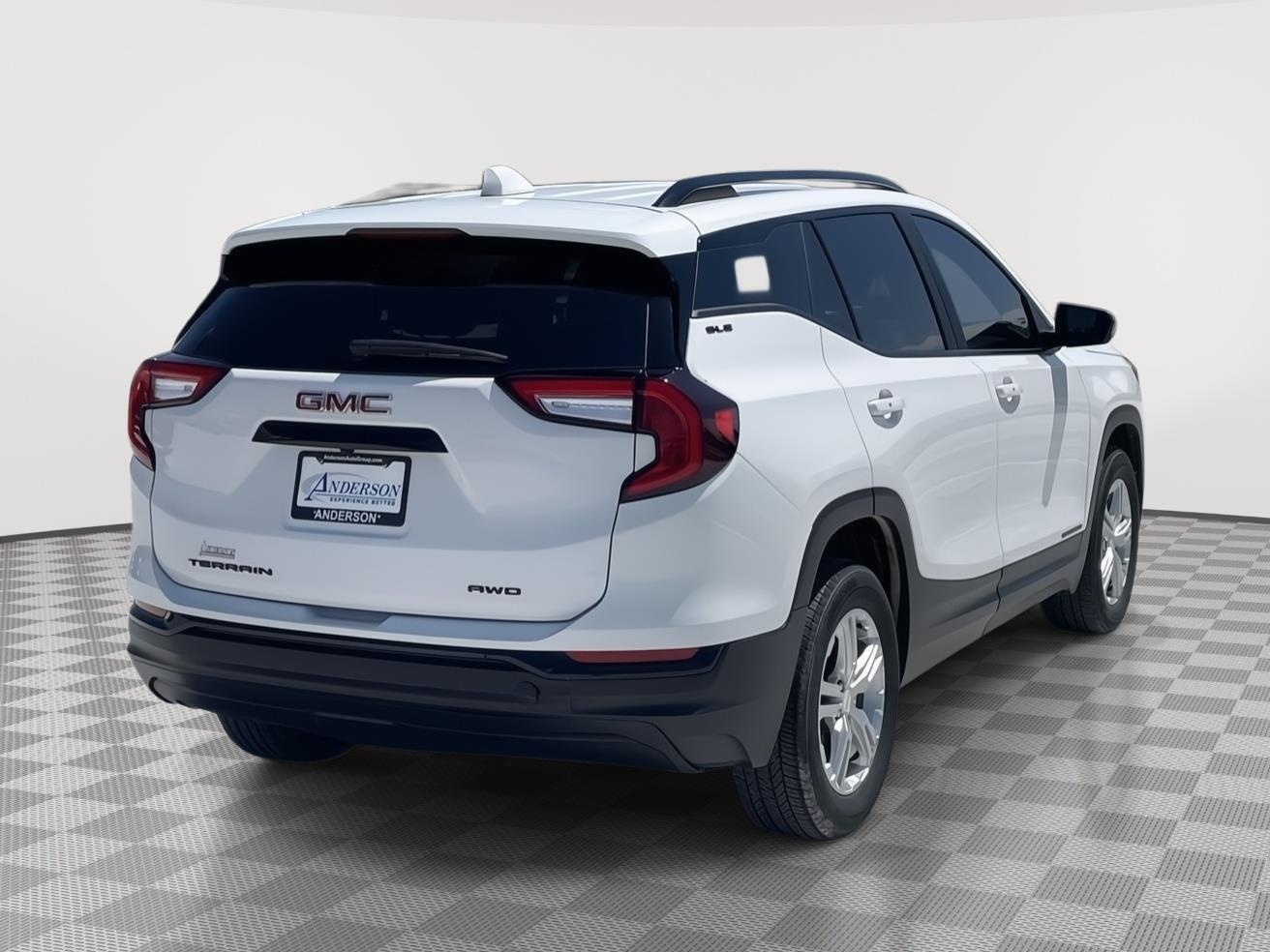 Vehicle photo 6