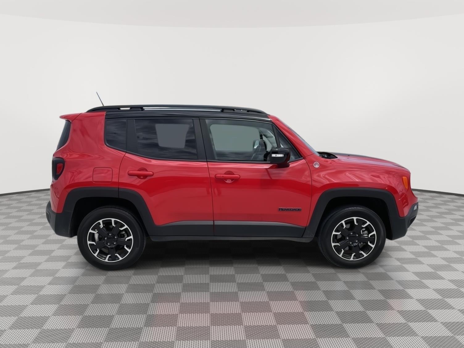 Pre-Owned 2023 Jeep Renegade for sale in Grand Island NE