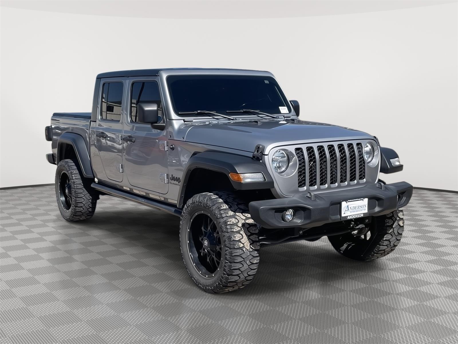 Vehicle photo 8