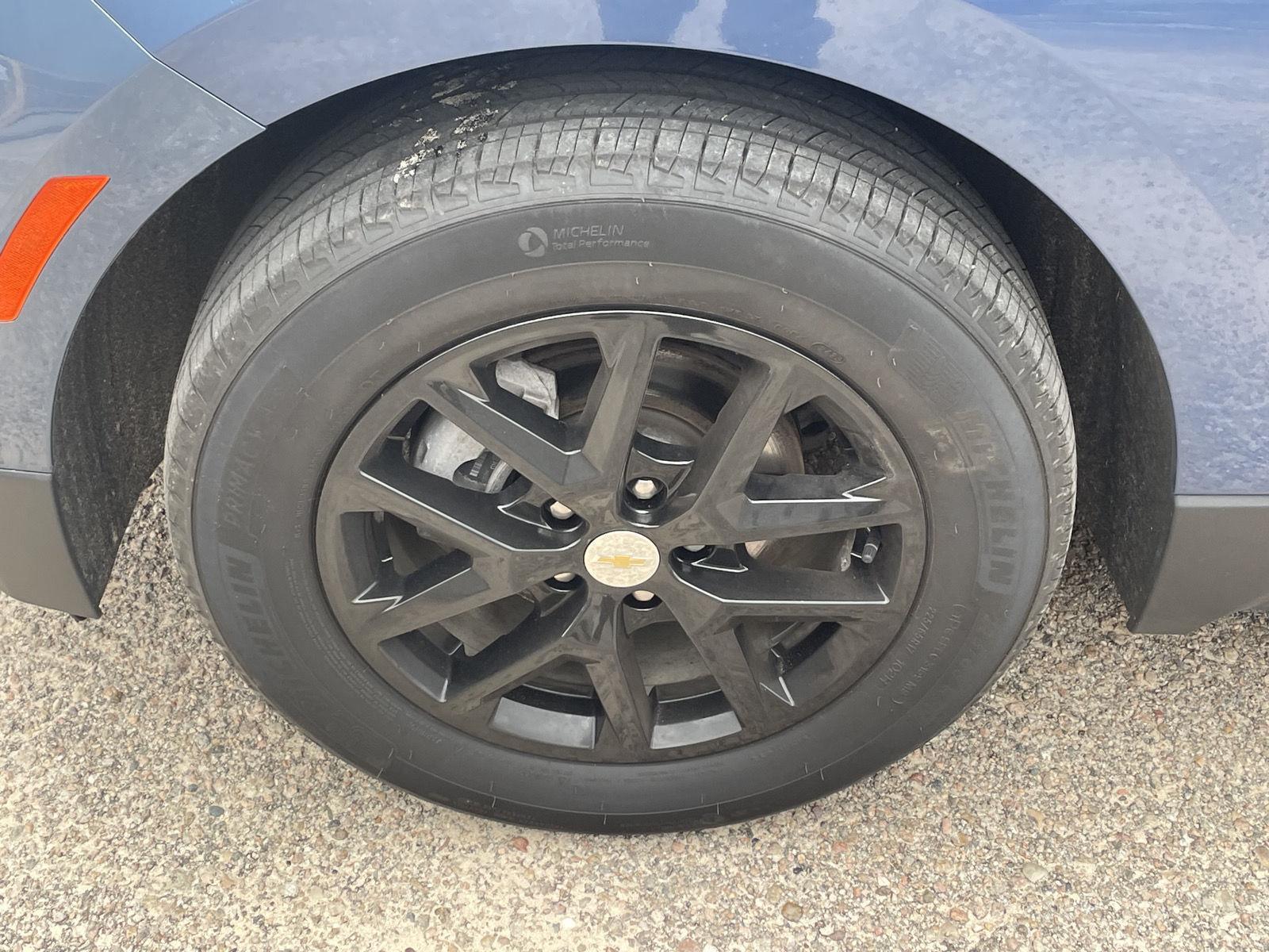 Vehicle photo 10