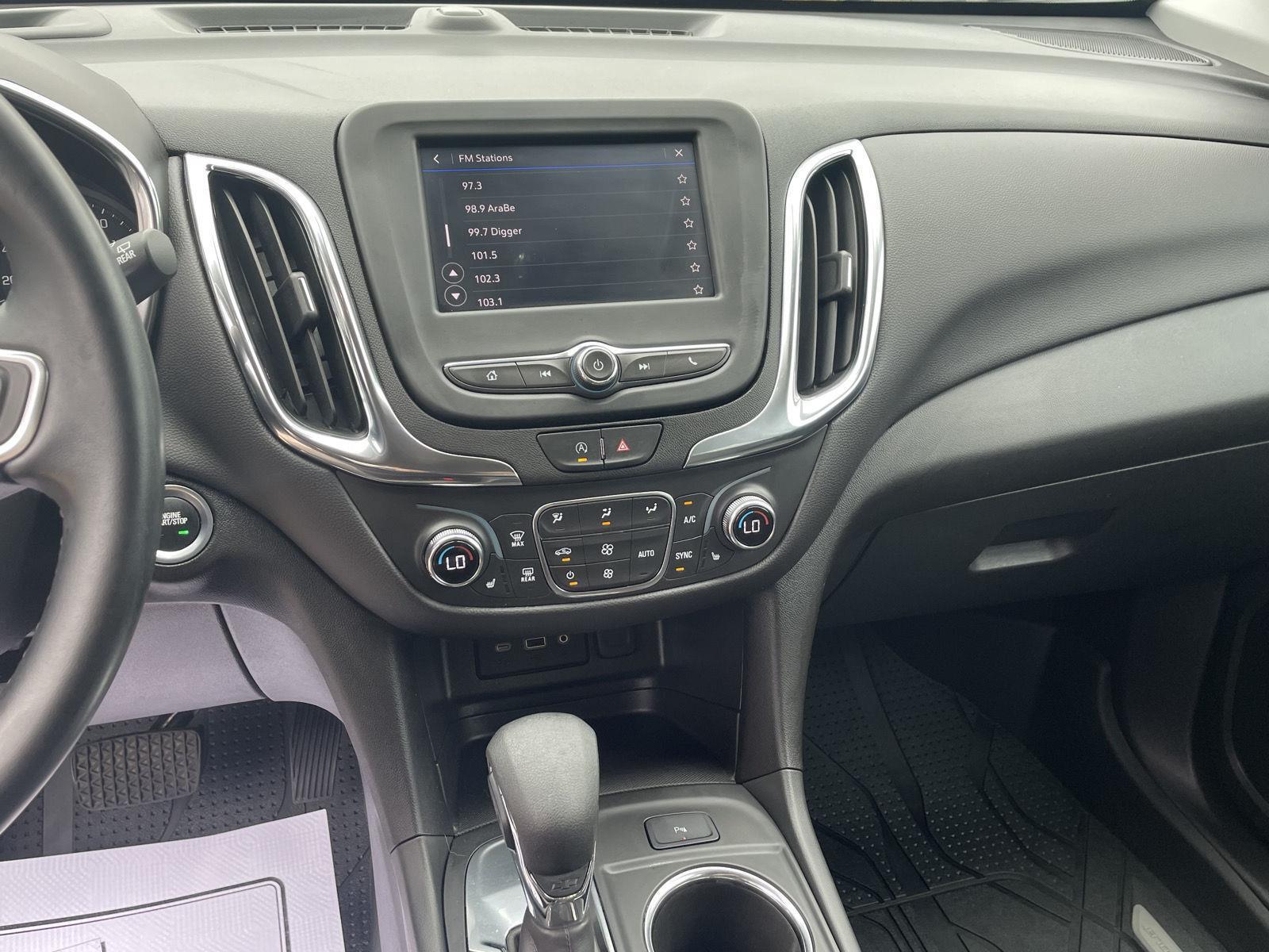 Vehicle photo 14