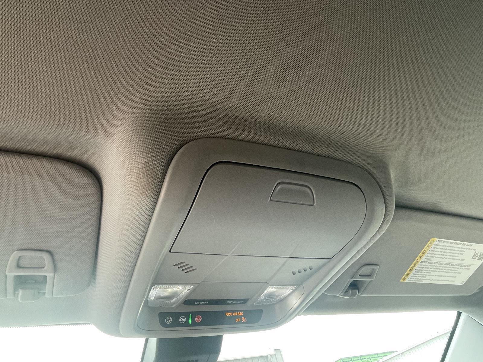 Vehicle photo 16