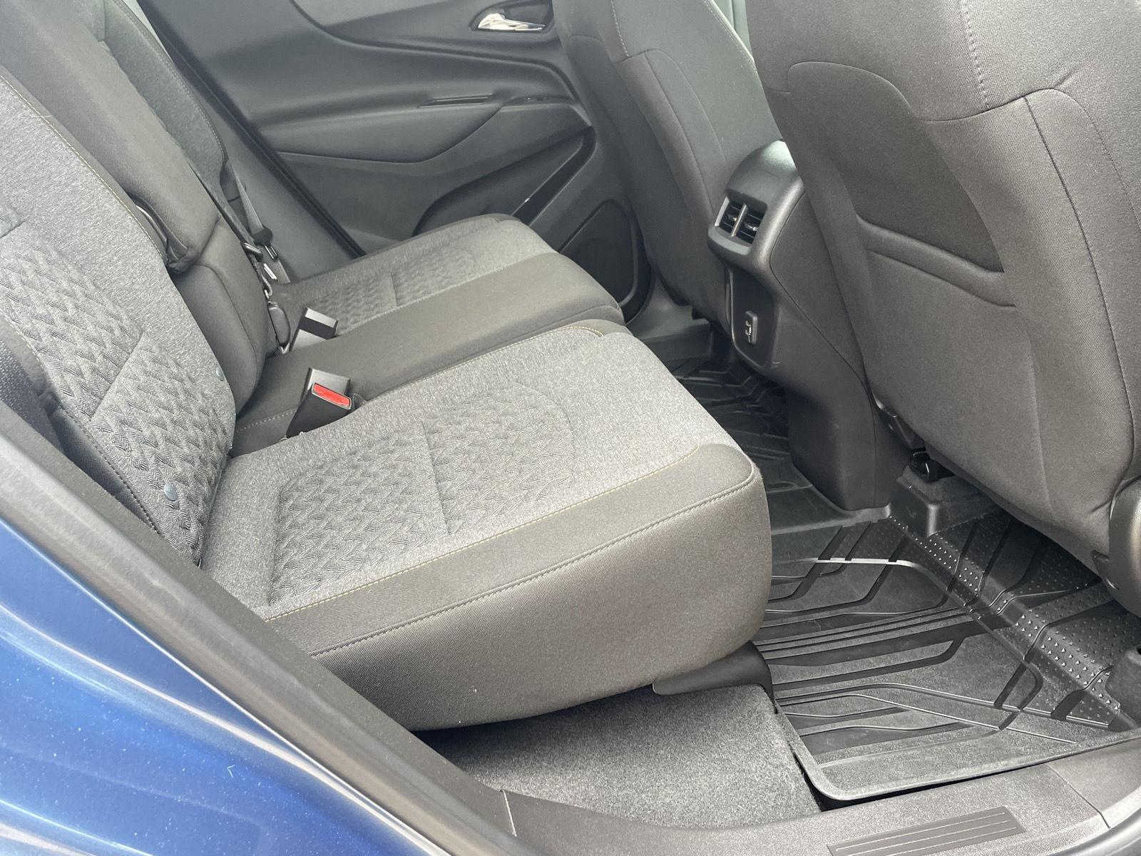 Vehicle photo 18