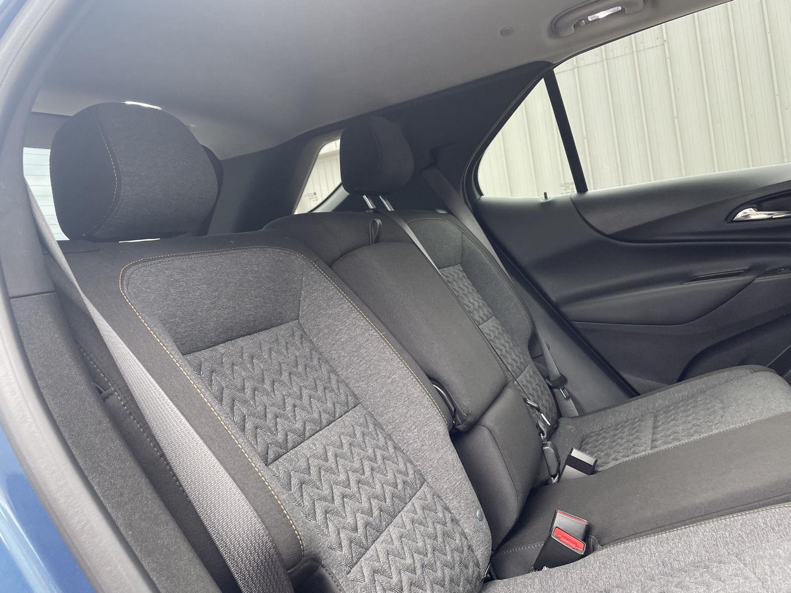Vehicle photo 19