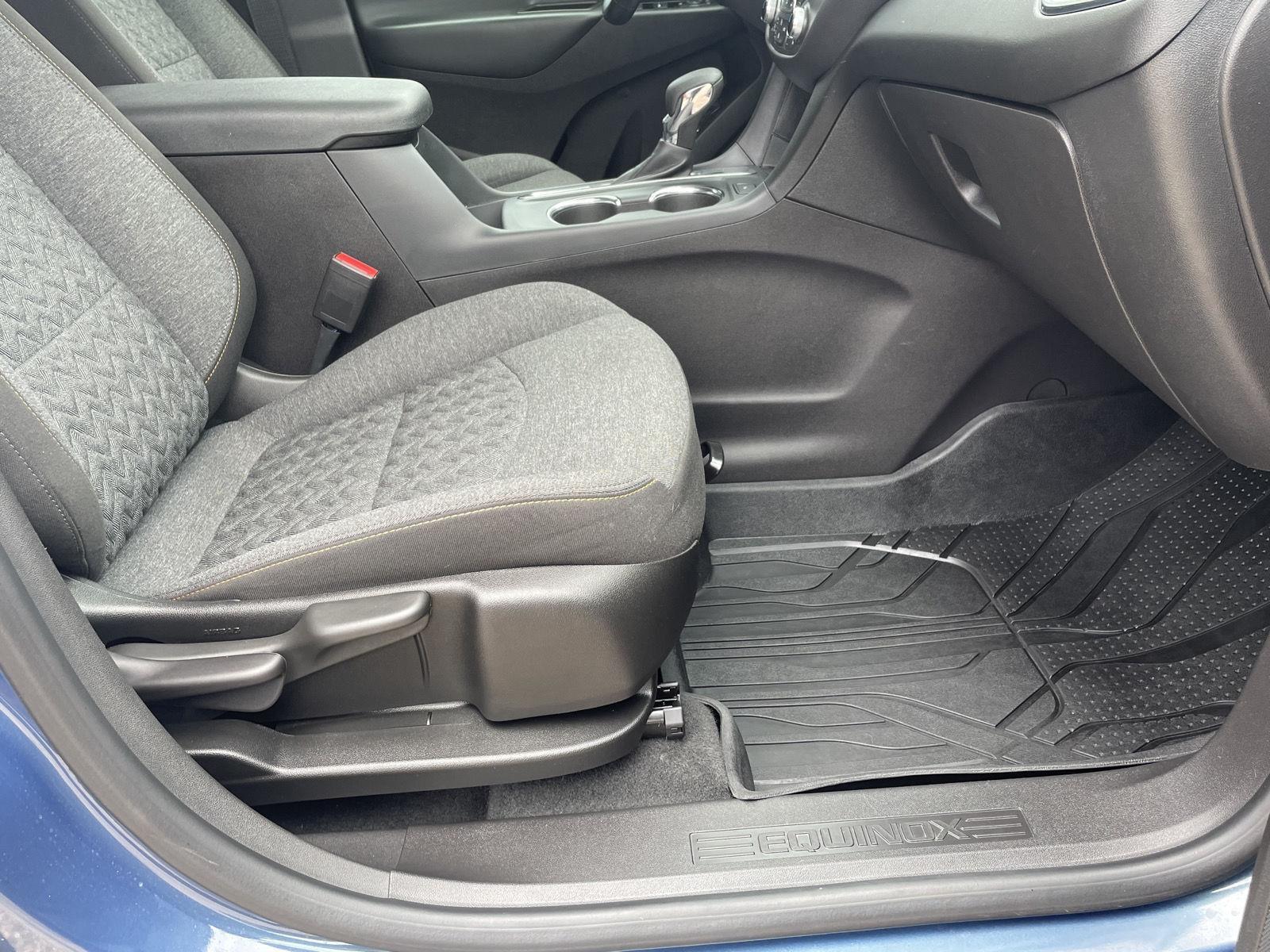 Vehicle photo 20