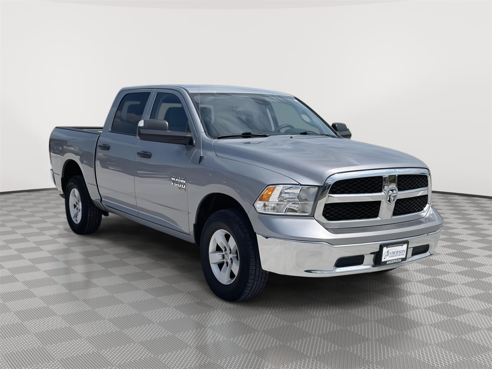 Vehicle photo 8