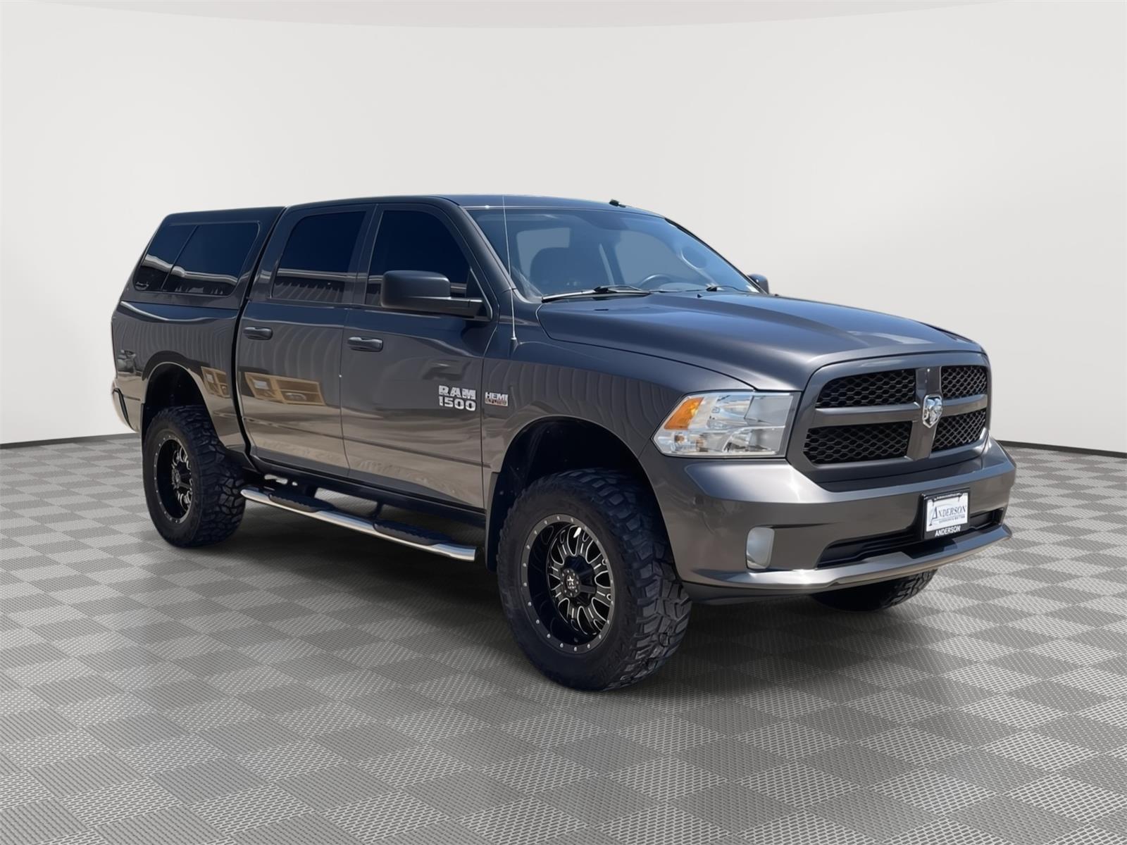 Vehicle photo 8