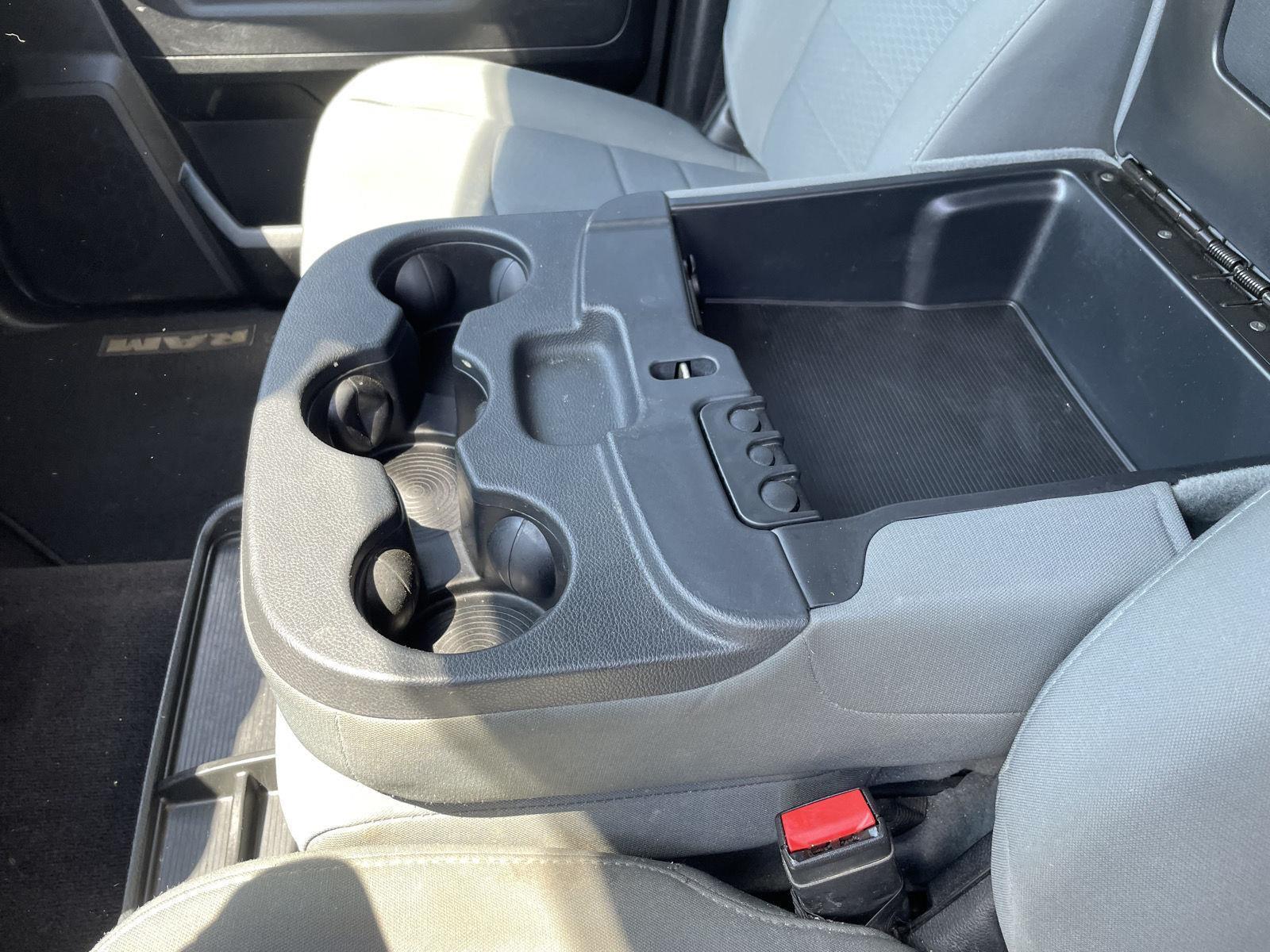 Vehicle photo 16