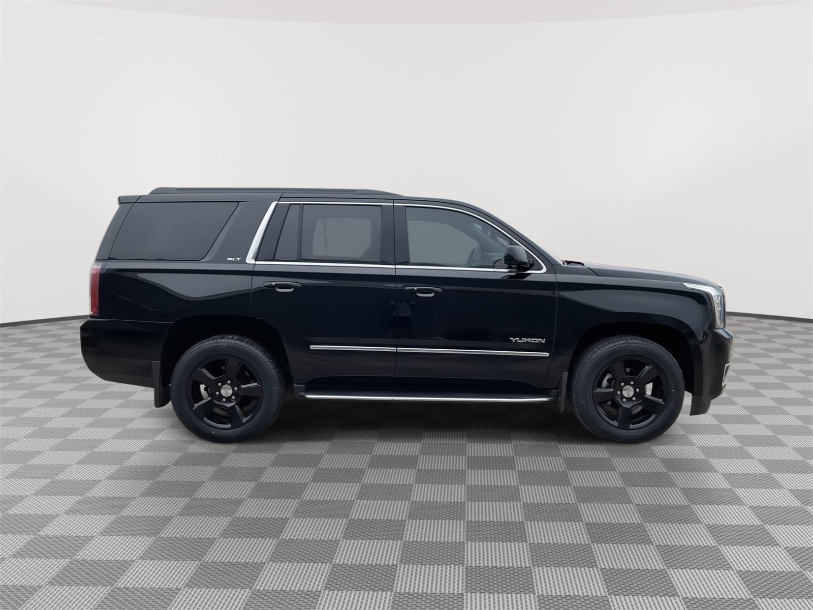 Vehicle photo 7