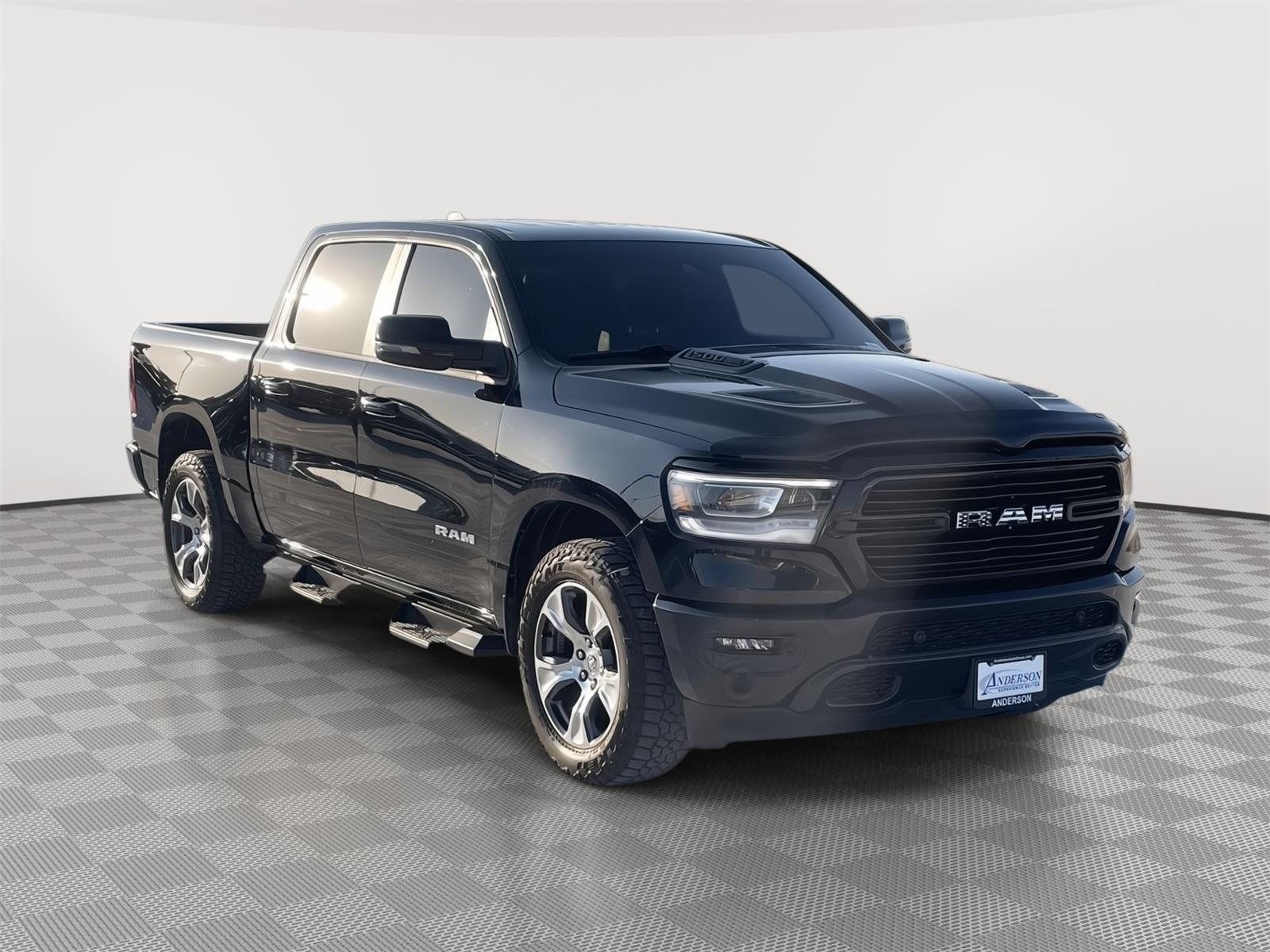 Vehicle photo 8