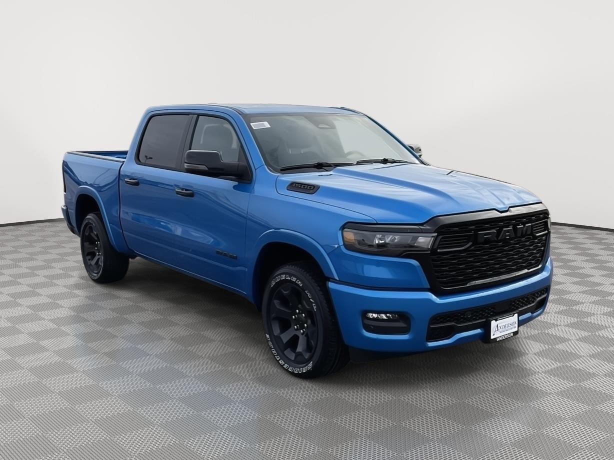 Vehicle photo 7