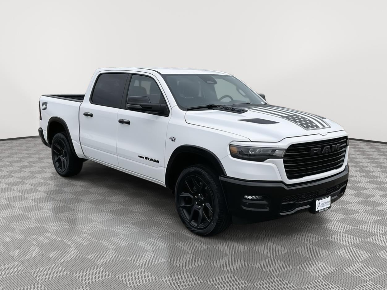 Vehicle photo 7