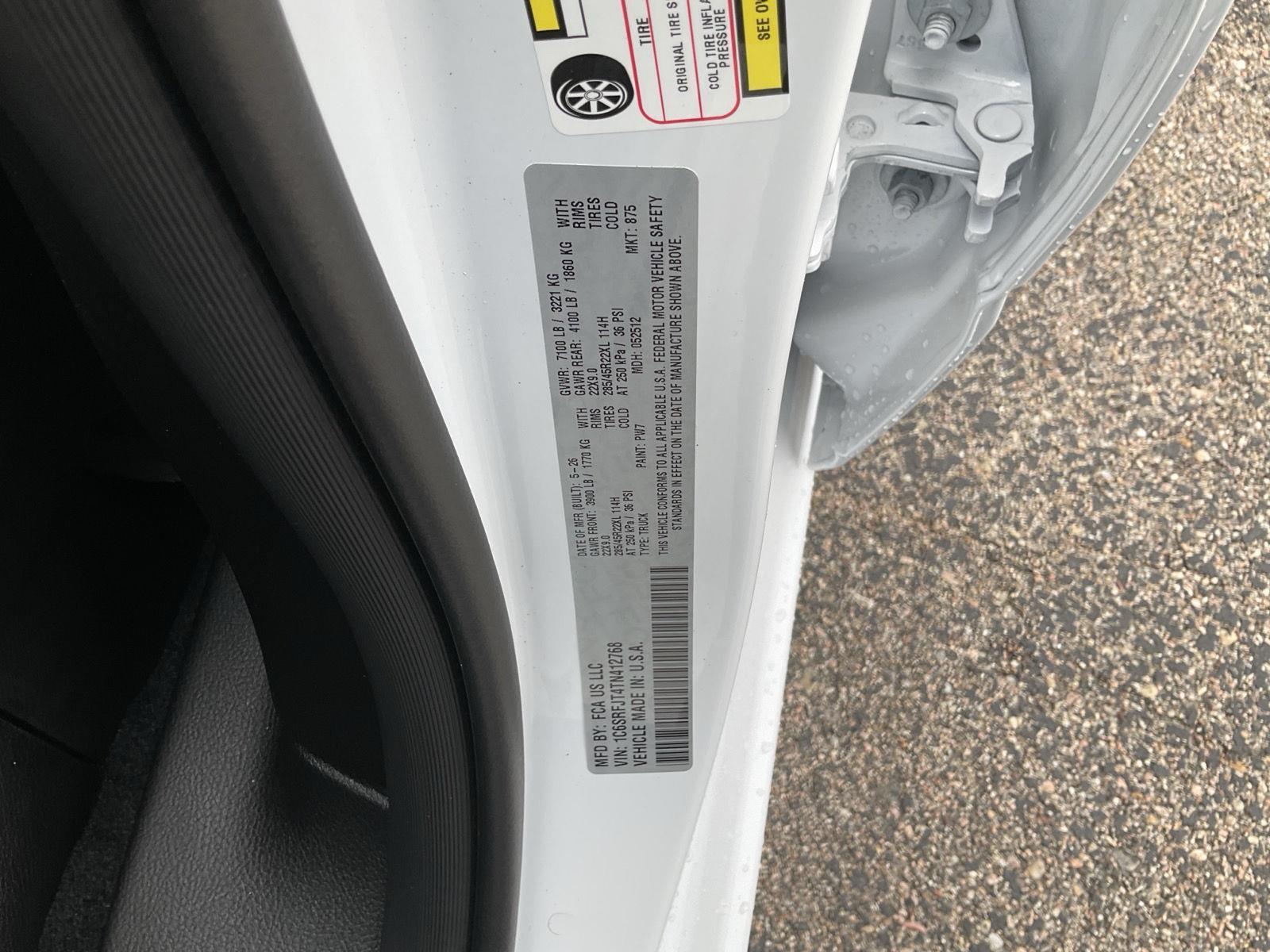 Vehicle photo 21