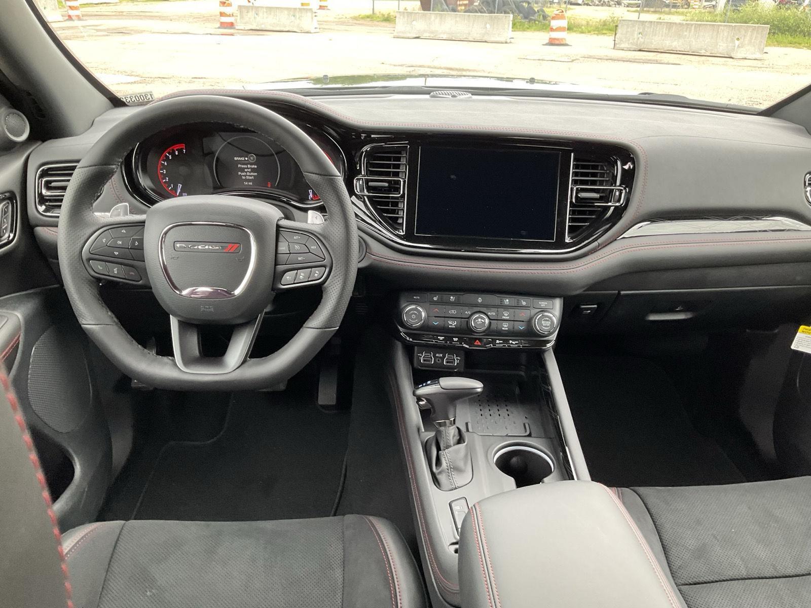 Vehicle photo 15