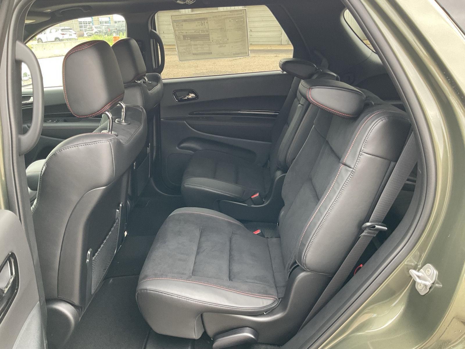 Vehicle photo 16