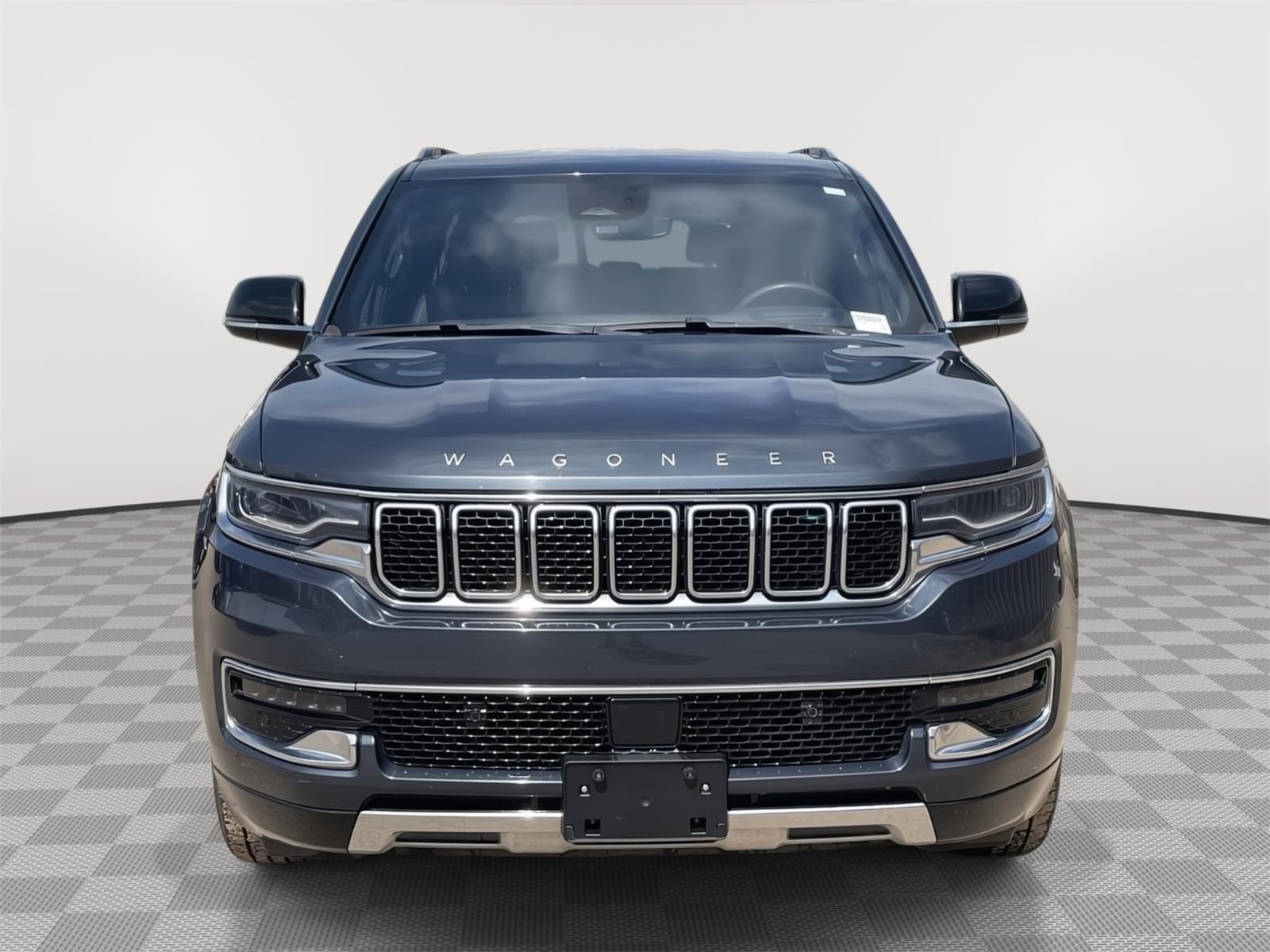 Vehicle photo 9