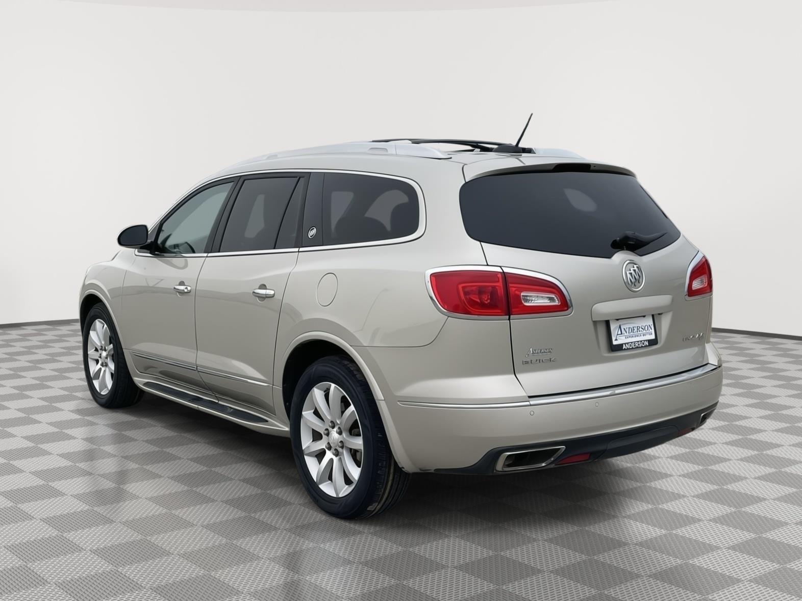 Vehicle photo 4