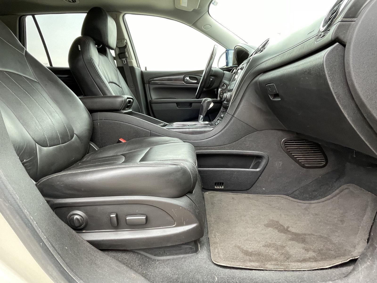 Vehicle photo 21