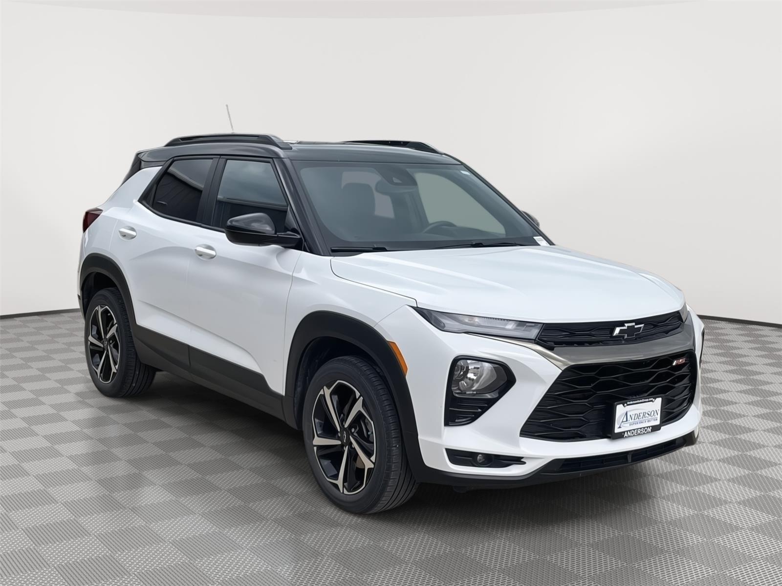 Vehicle photo 8