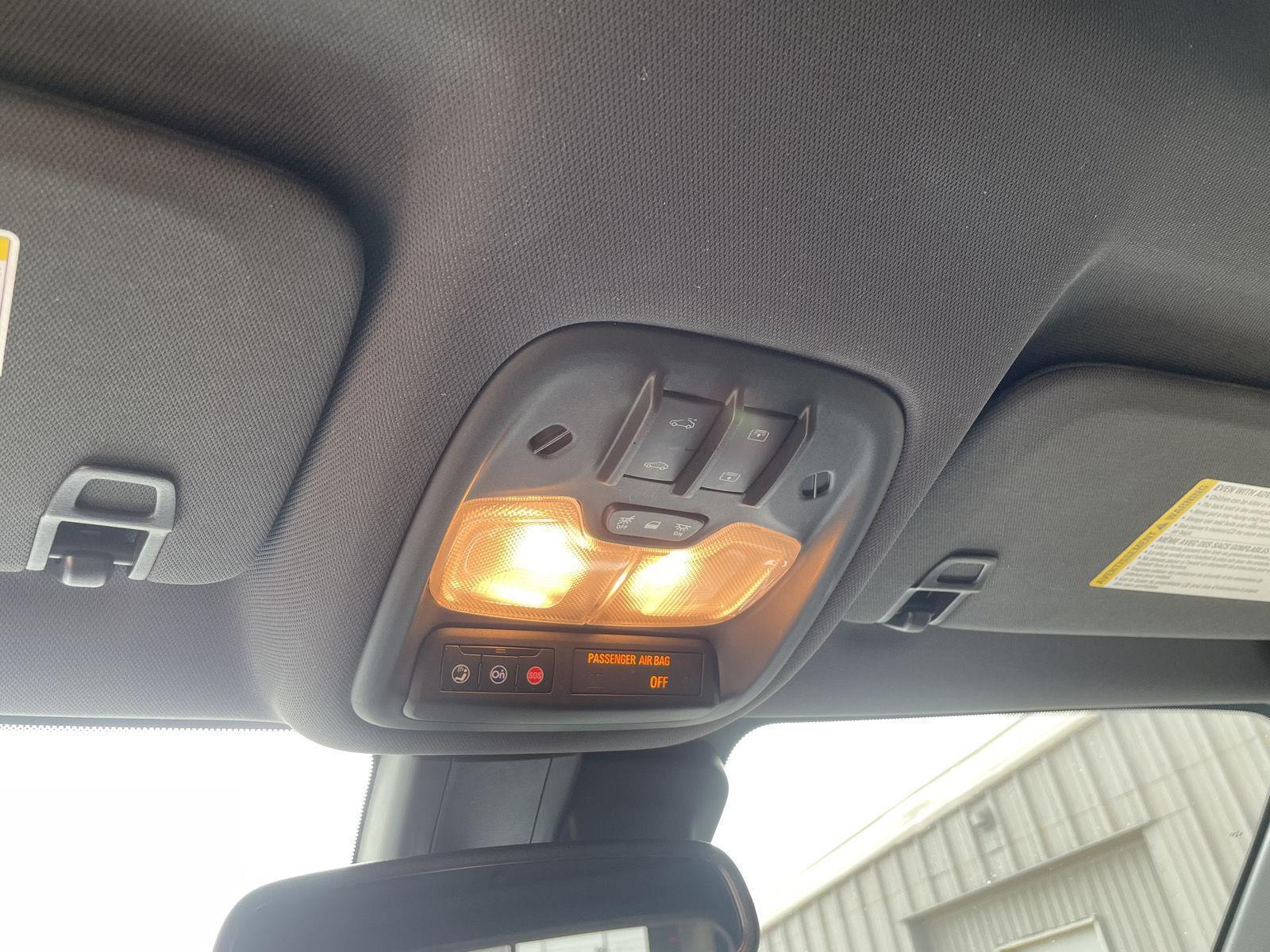 Vehicle photo 16