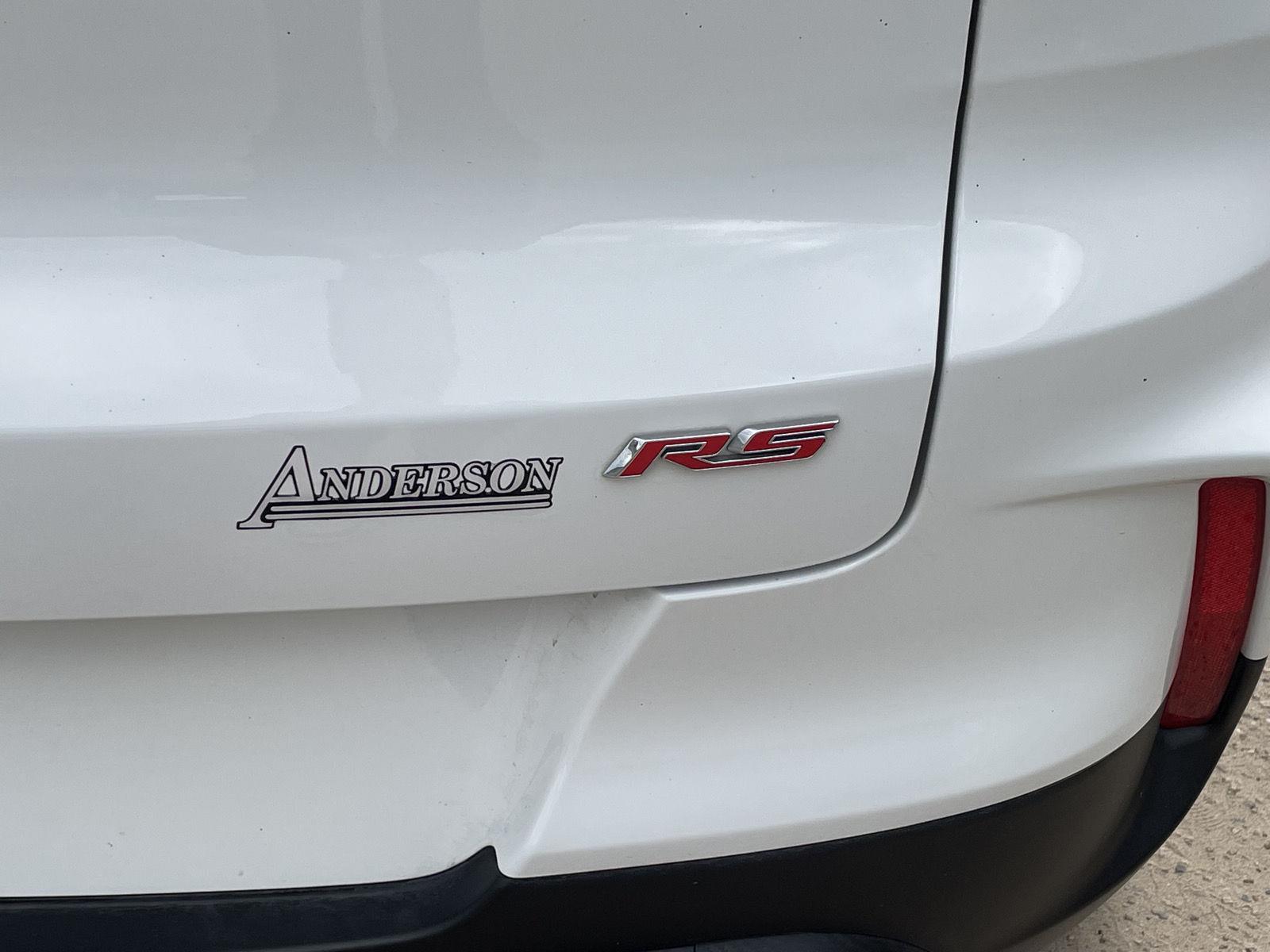 Vehicle photo 22