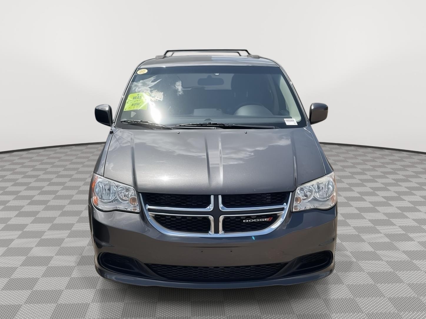 Vehicle photo 2
