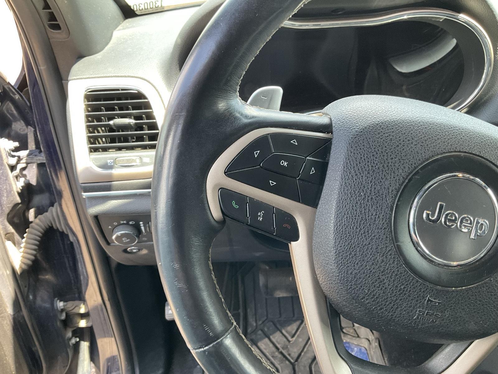 Vehicle photo 8