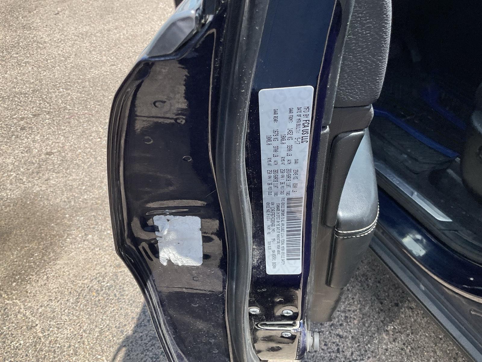 Vehicle photo 11
