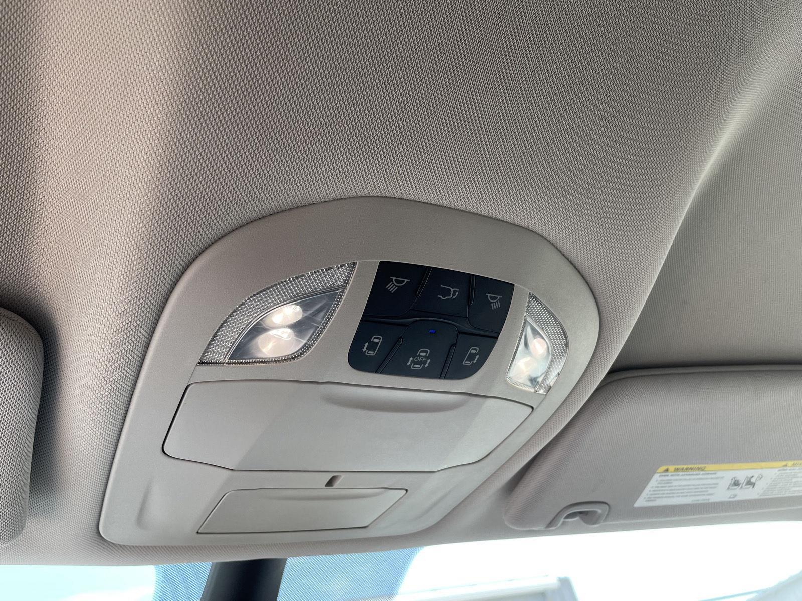 Vehicle photo 16