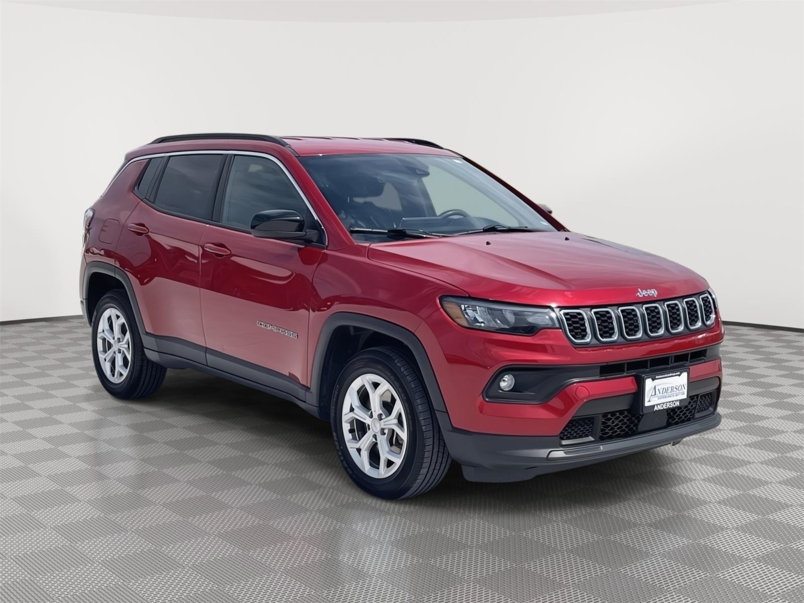 Vehicle photo 8
