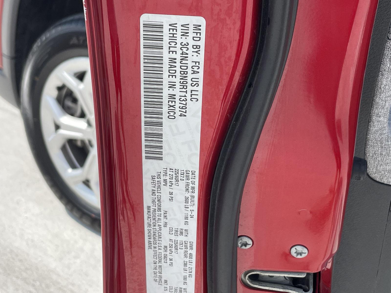 Vehicle photo 11