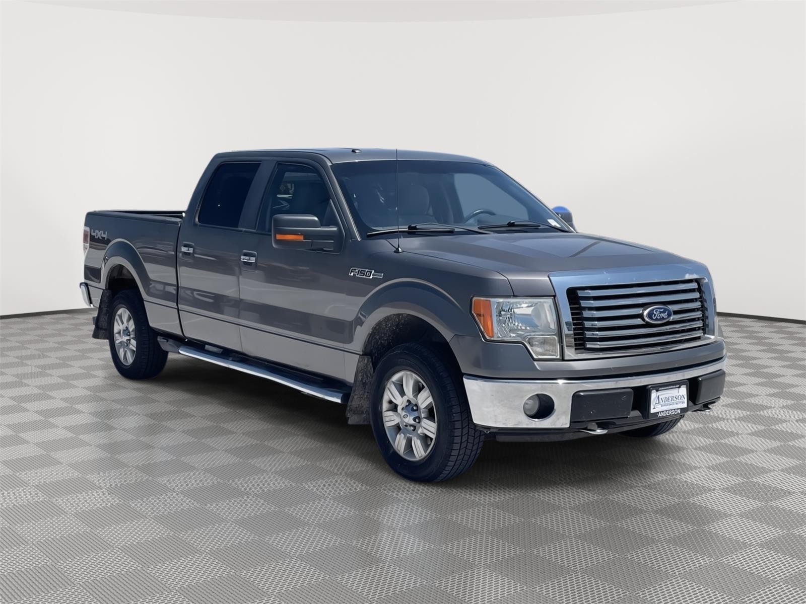 Vehicle photo 8