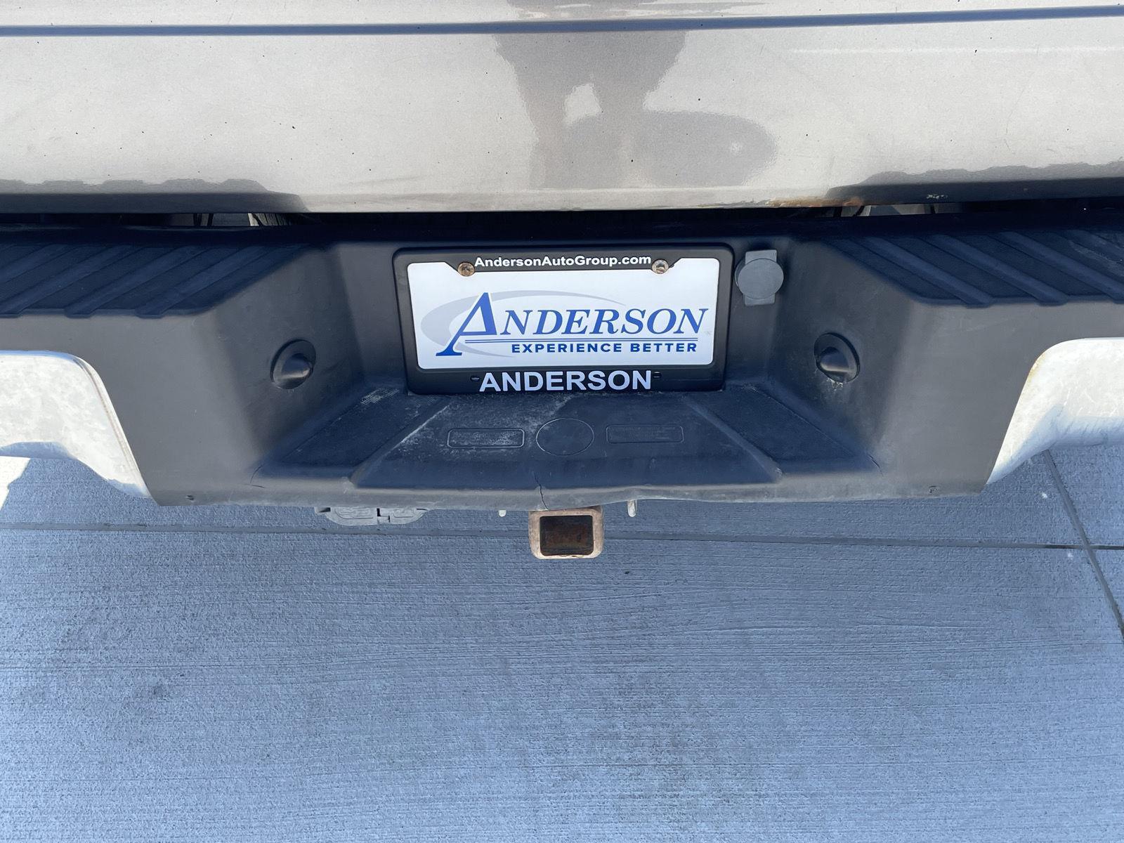 Vehicle photo 21