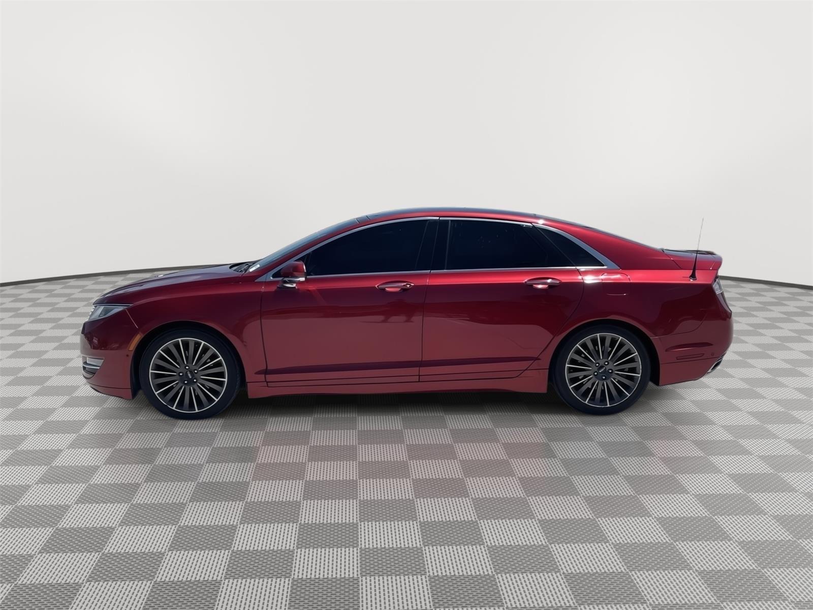 Vehicle photo 2
