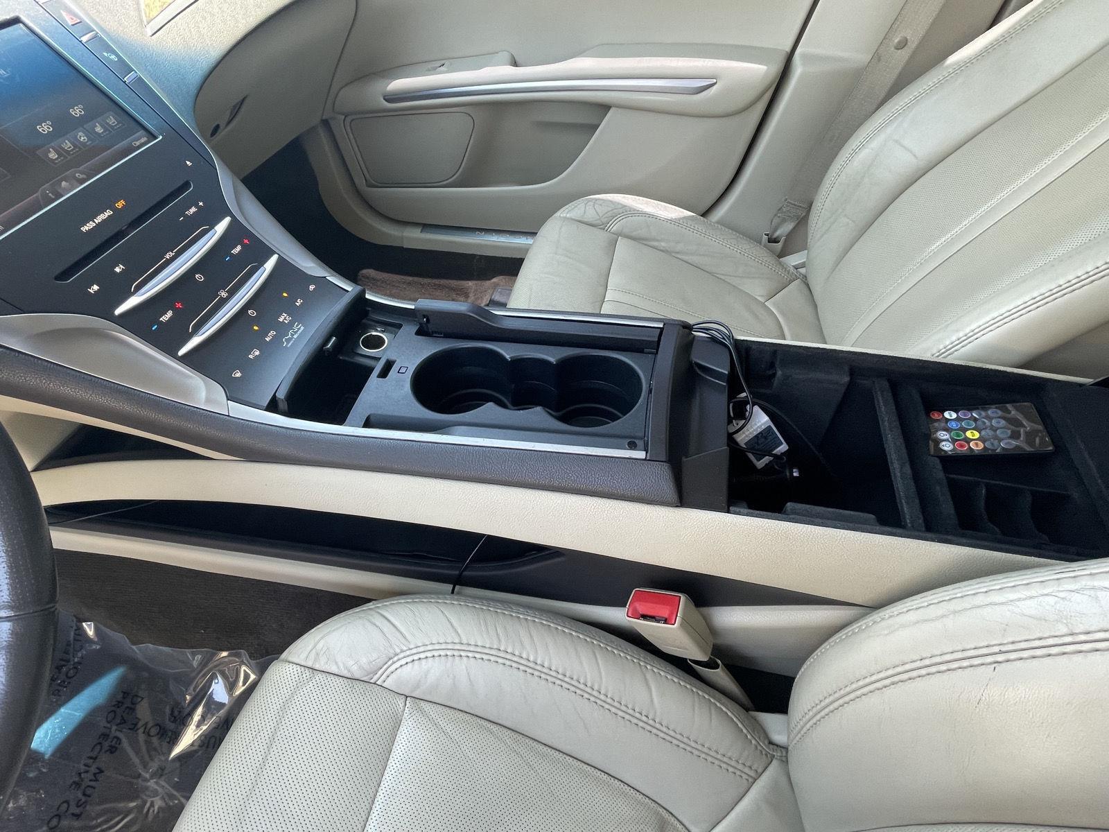 Vehicle photo 16