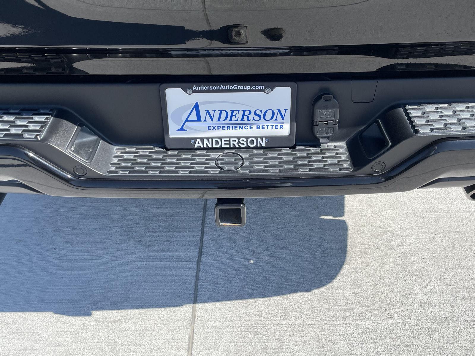 Vehicle photo 22