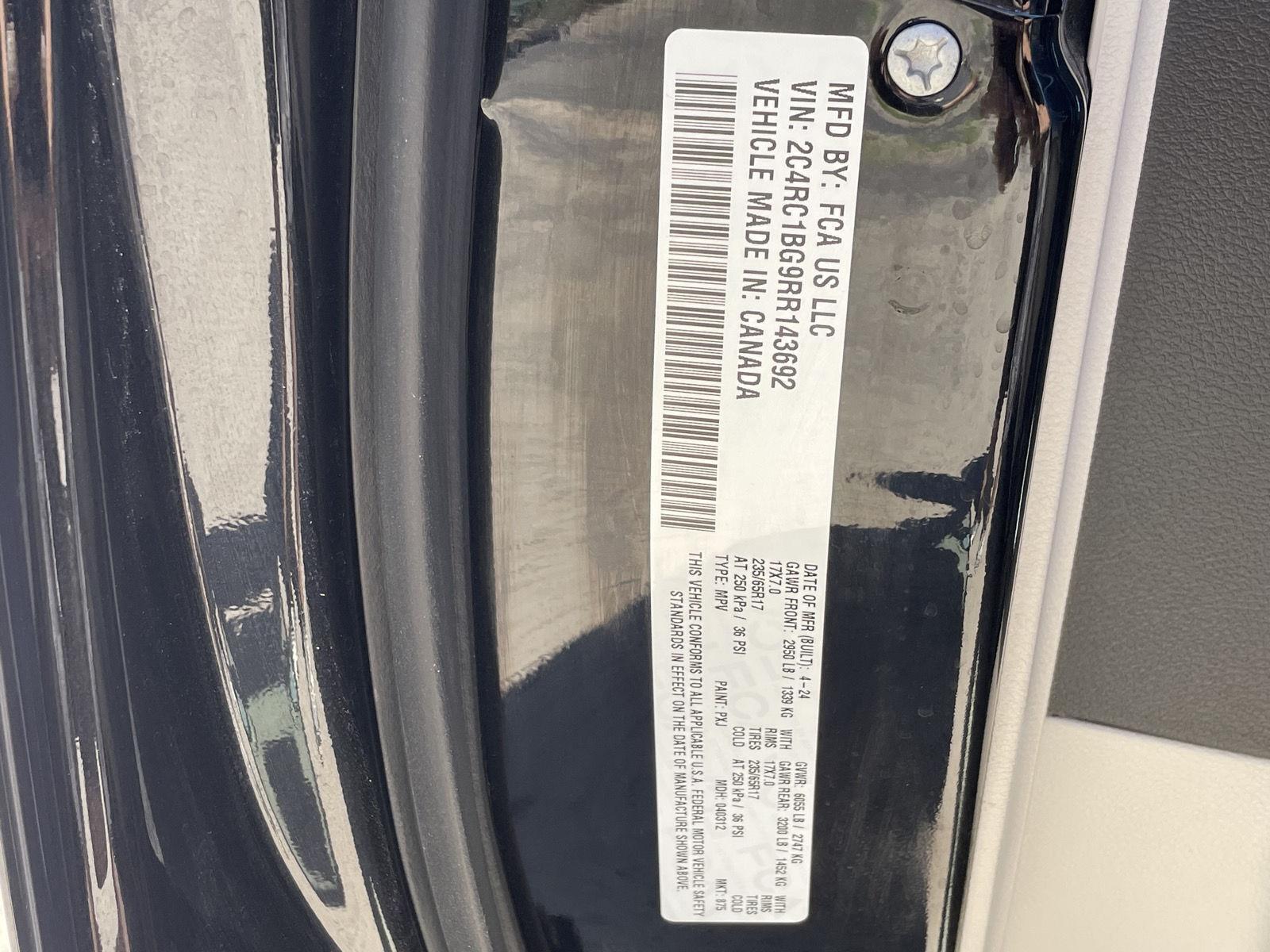 Vehicle photo 11