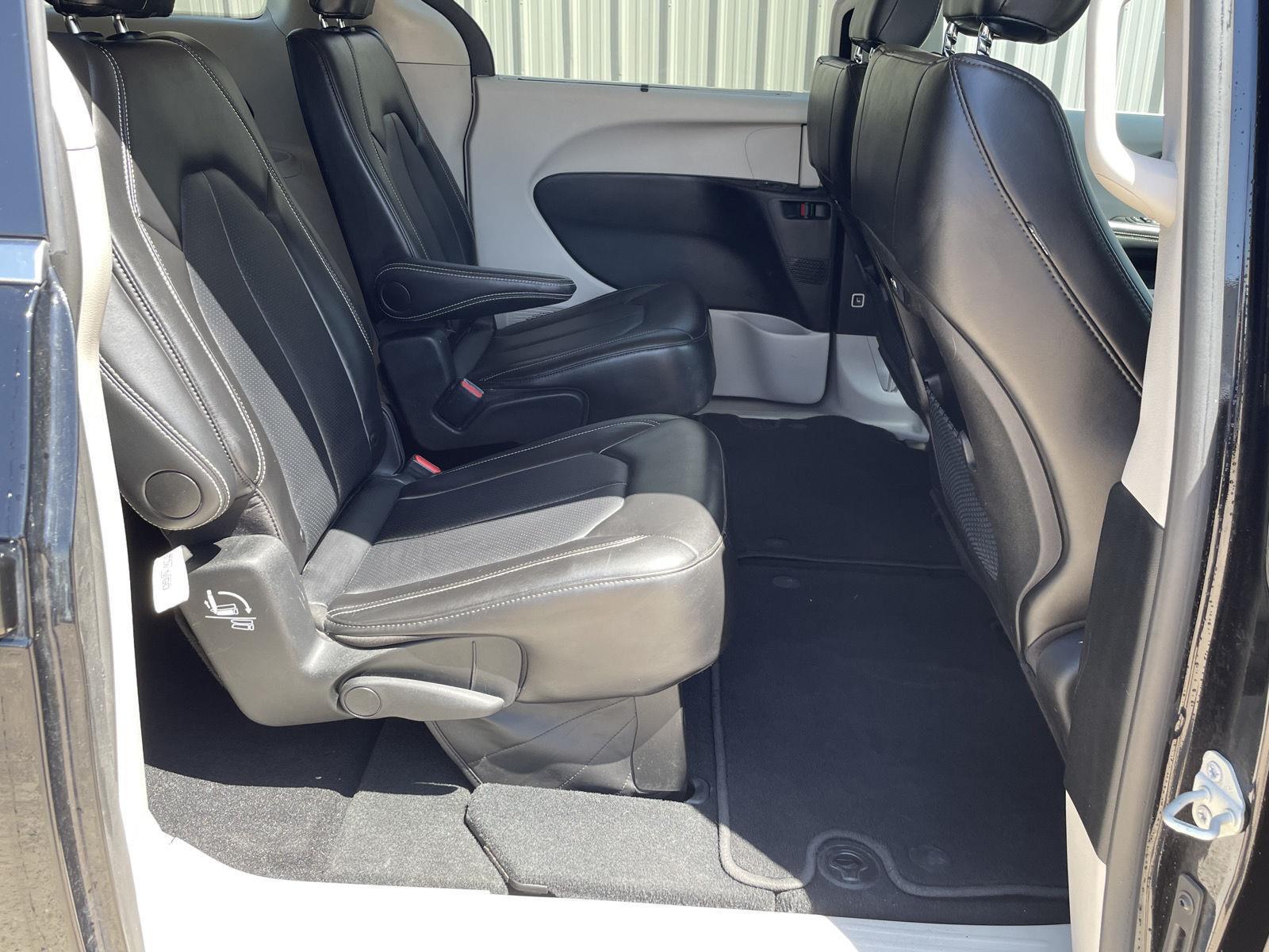 Vehicle photo 20