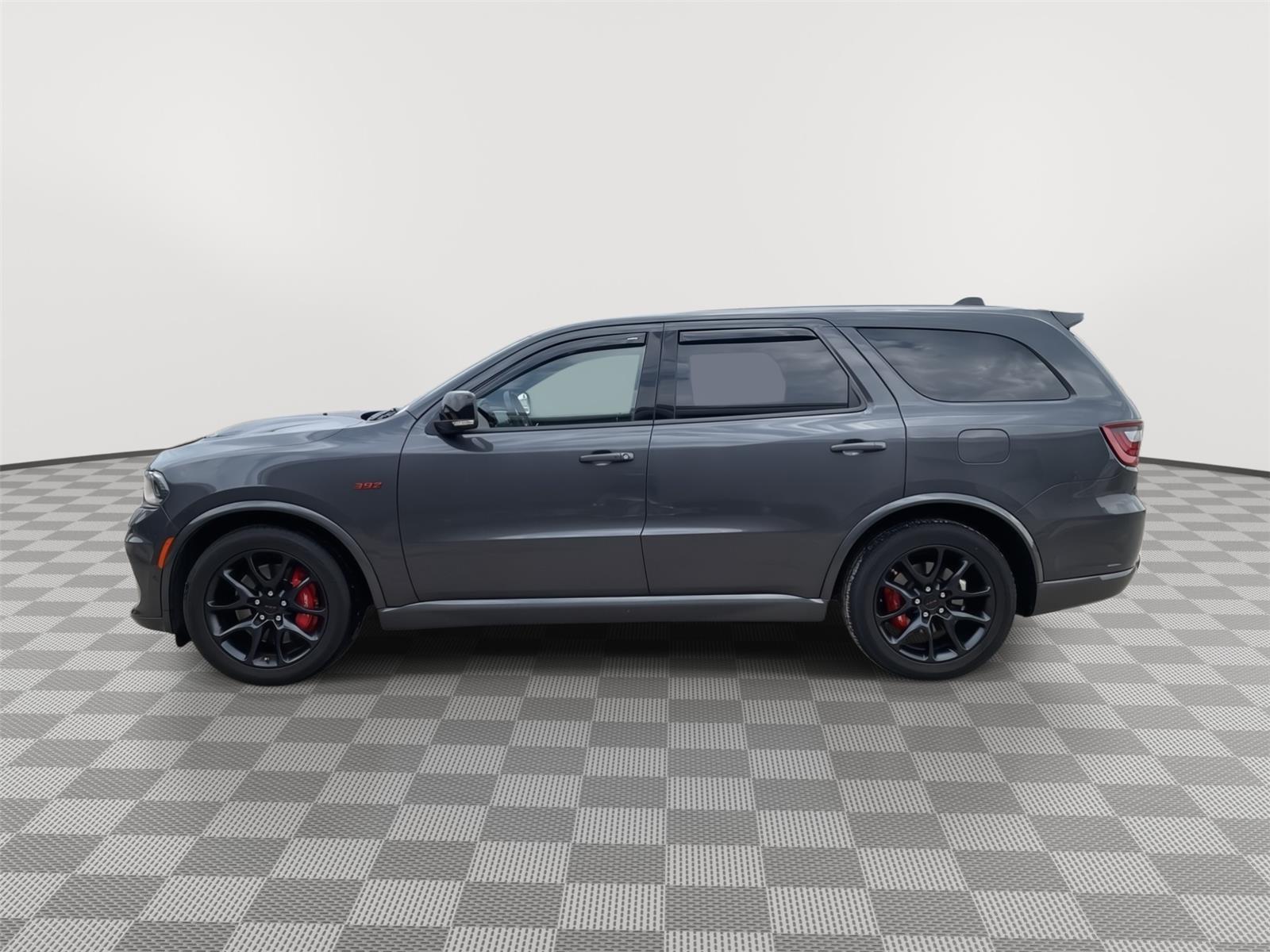 Vehicle photo 2