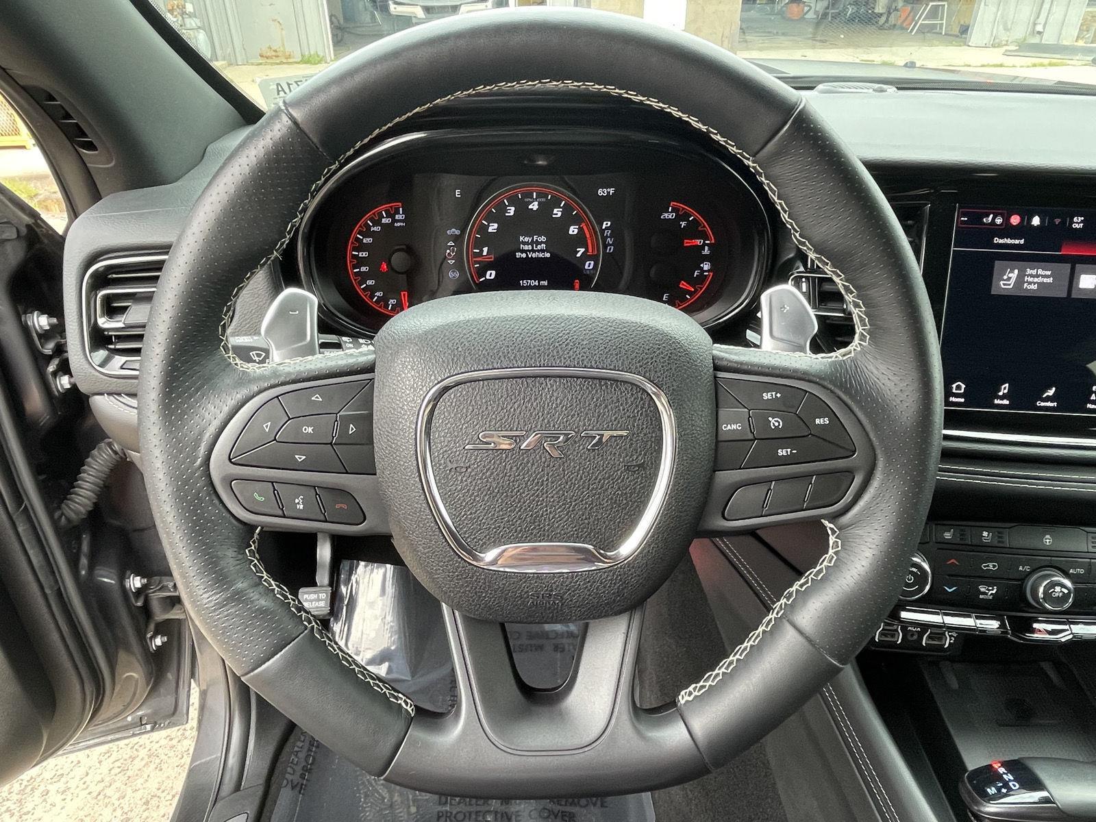 Vehicle photo 13