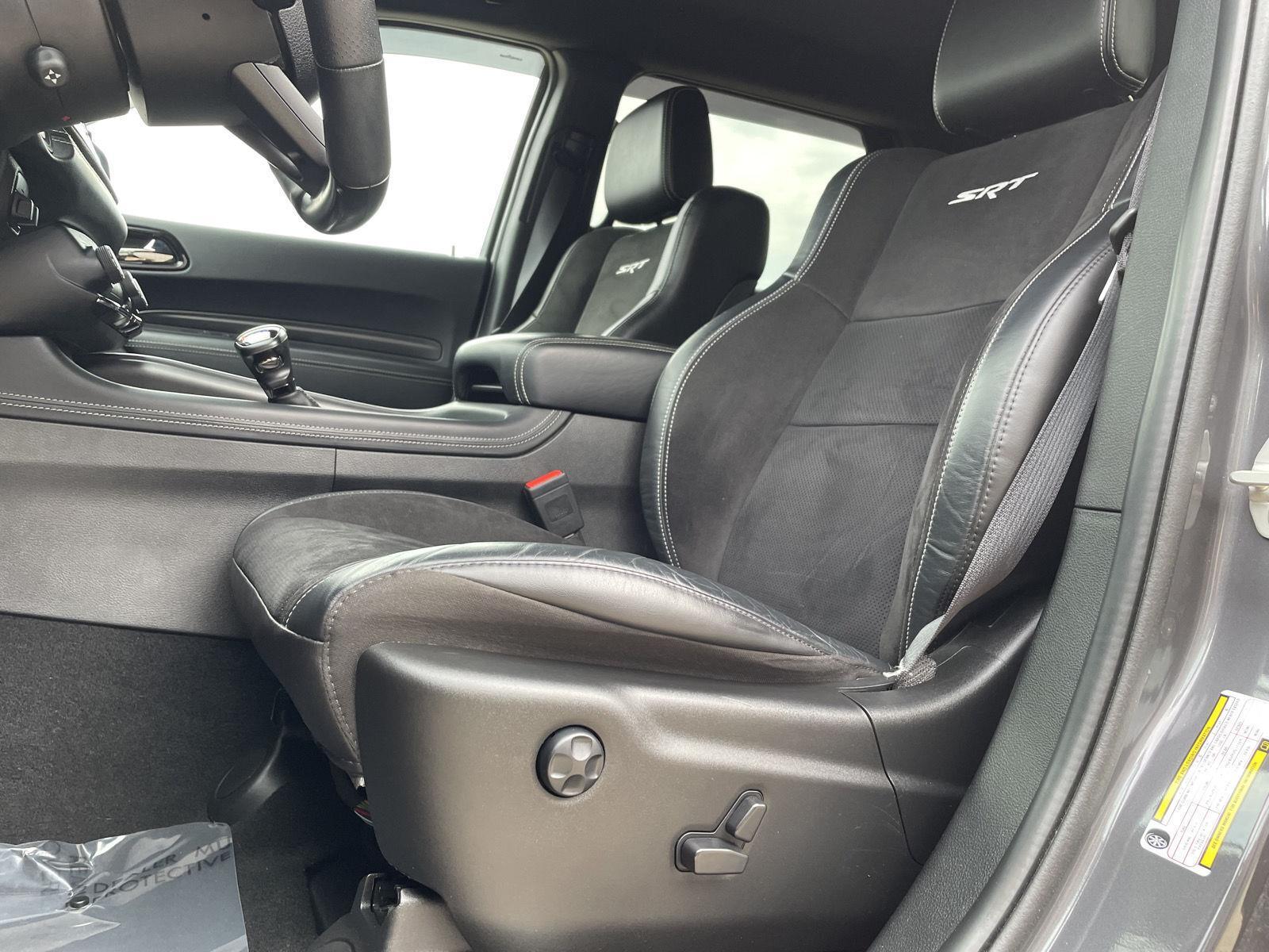 Vehicle photo 17