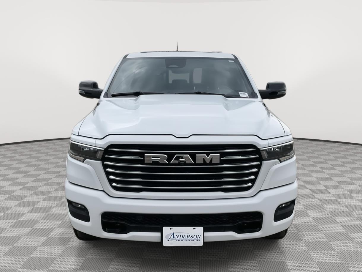 Vehicle photo 8
