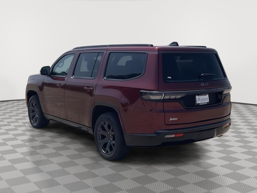 Vehicle photo 3