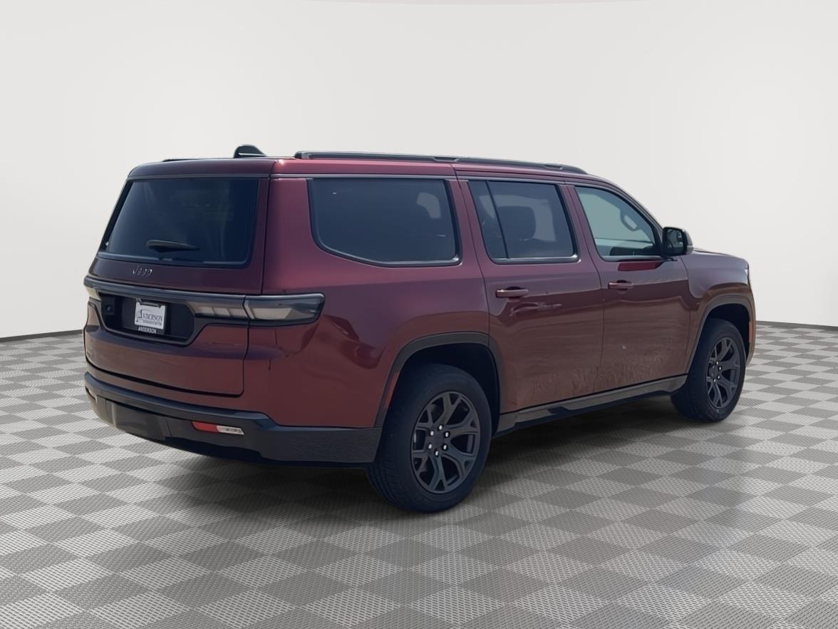 Vehicle photo 5