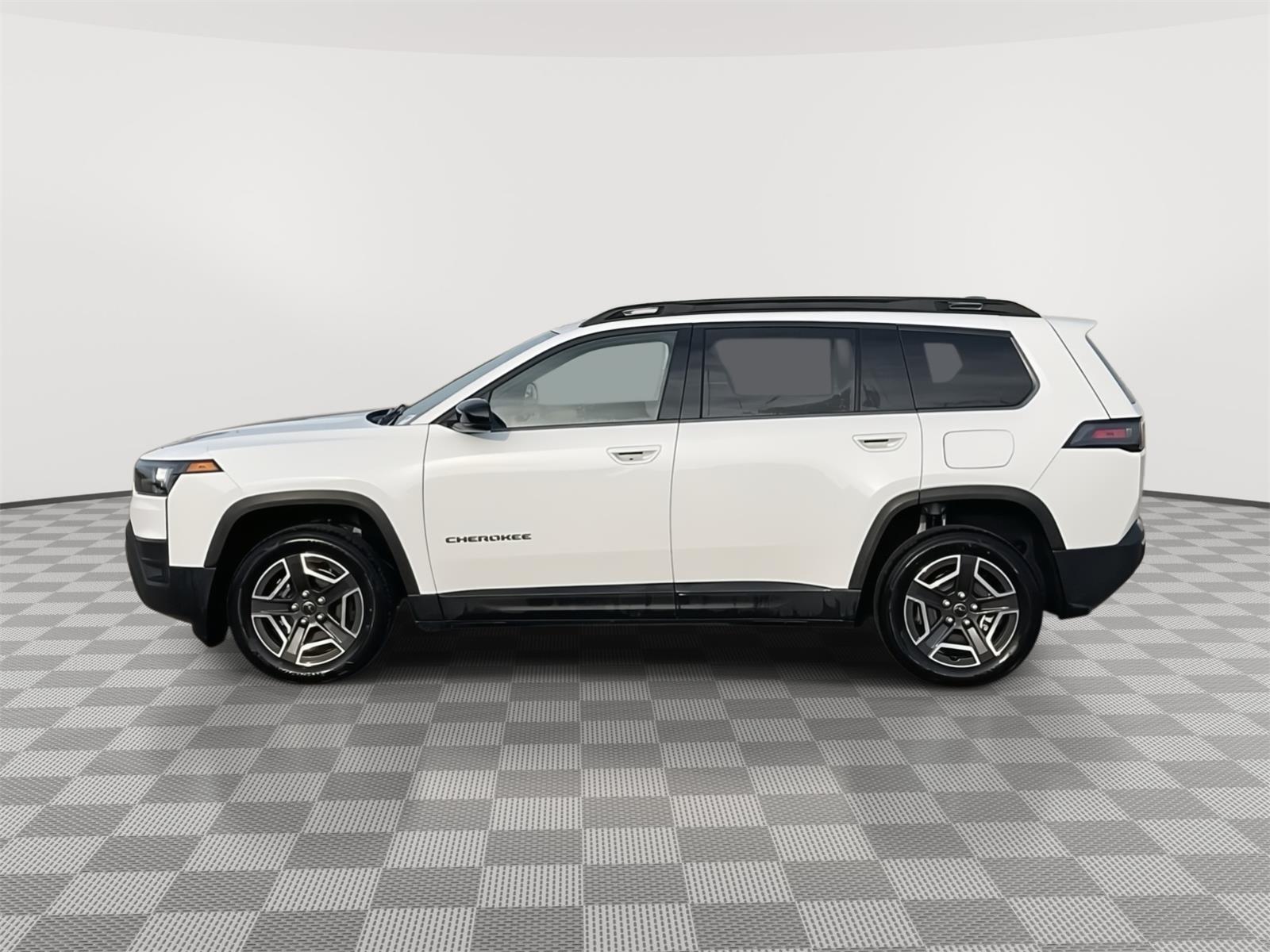 Vehicle photo 2